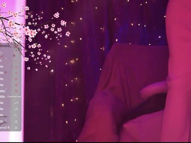 Karo1ina1 live cam on BongaCams