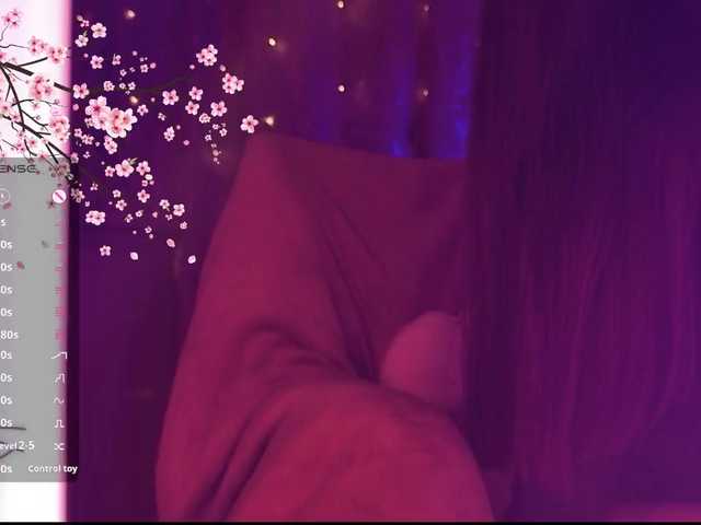 Karo1ina1 live cam on BongaCams