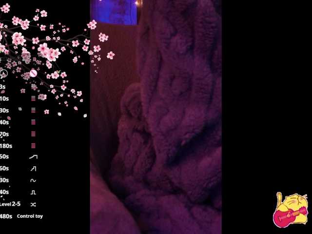 Karo1ina1 live cam on BongaCams