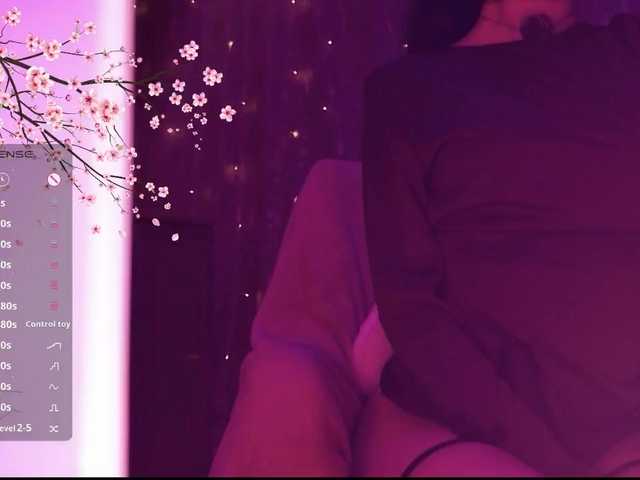 Karo1ina1 live cam on BongaCams