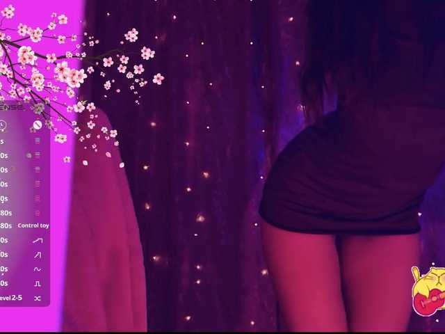 Karo1ina1 live cam on BongaCams