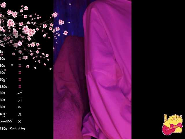Karo1ina1 live cam on BongaCams