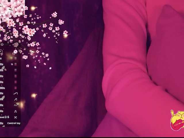 Karo1ina1 live cam on BongaCams