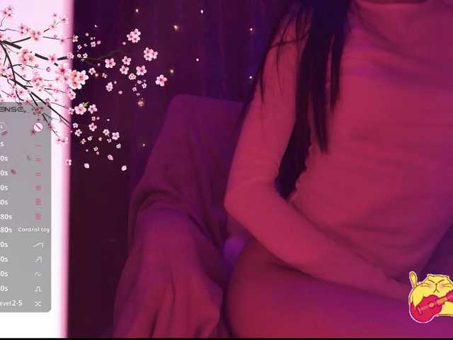 Karo1ina1 live cam on BongaCams