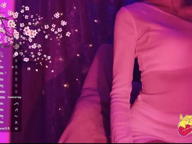Karo1ina1 live cam on BongaCams