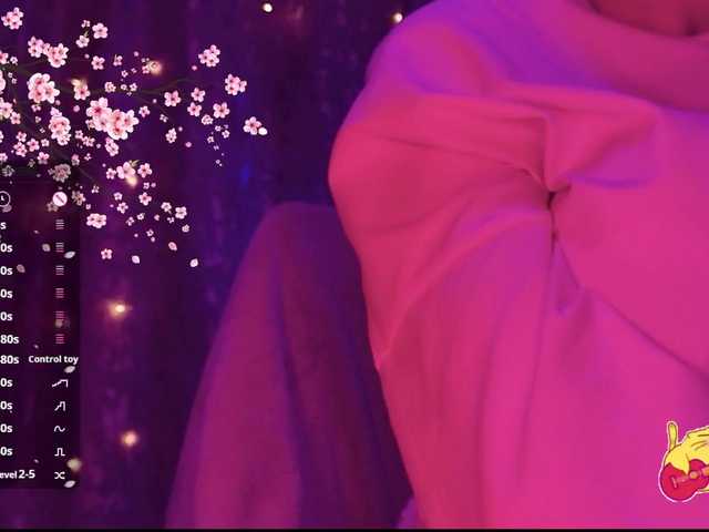 Karo1ina1 live cam on BongaCams