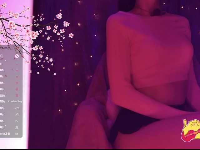 Karo1ina1 live cam on BongaCams