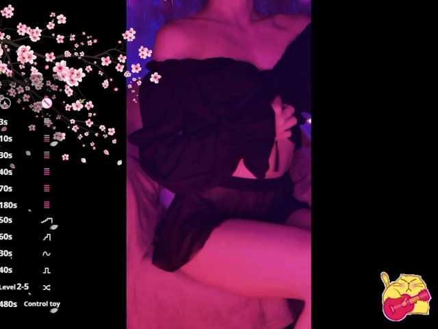 Karo1ina1 live cam on BongaCams