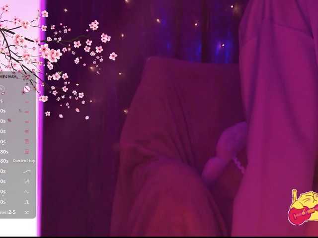 Karo1ina1 live cam on BongaCams