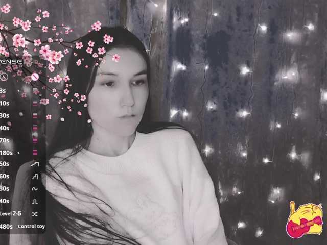 Karo1ina1 live cam on BongaCams