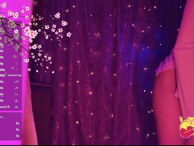 Karo1ina1 live cam on BongaCams