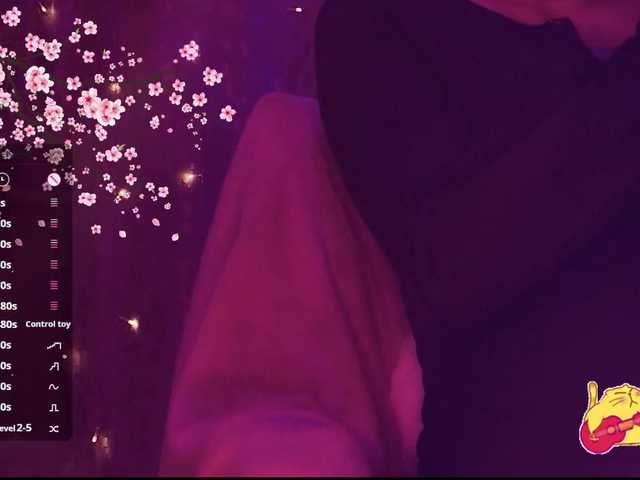 Karo1ina1 live cam on BongaCams