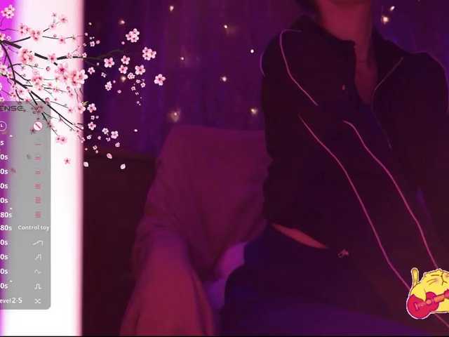 Karo1ina1 live cam on BongaCams