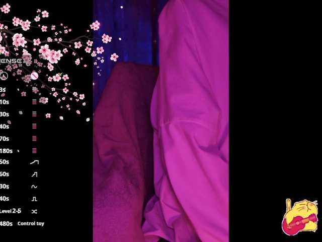 Karo1ina1 live cam on BongaCams
