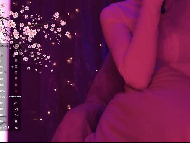 Karo1ina1 live cam on BongaCams