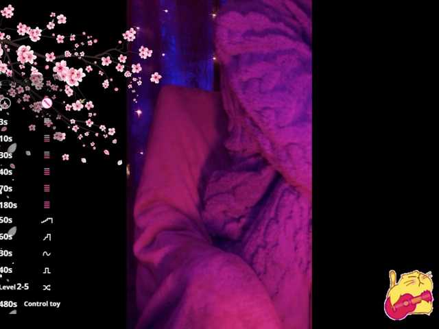 Karo1ina1 live cam on BongaCams