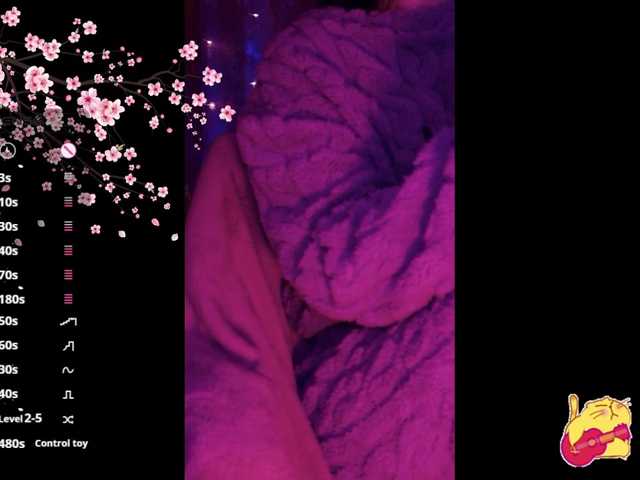 Karo1ina1 live cam on BongaCams