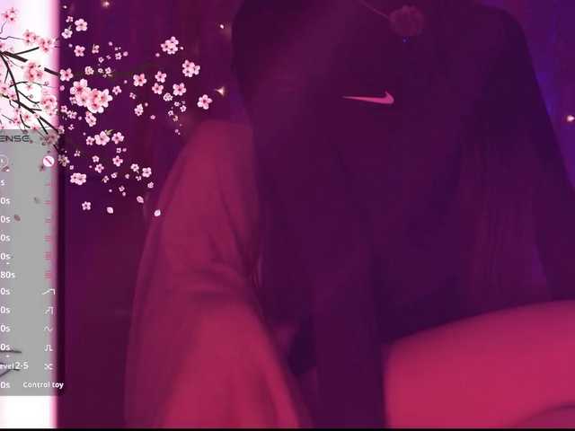 Karo1ina1 live cam on BongaCams