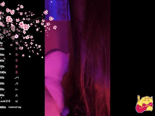 Karo1ina1 live cam on BongaCams
