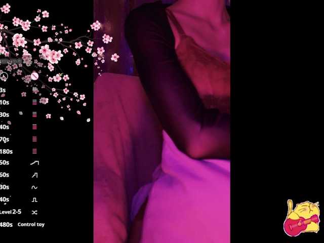 Karo1ina1, en directo ahora en BongaCams