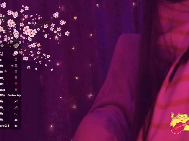 Karo1ina1 live cam on BongaCams