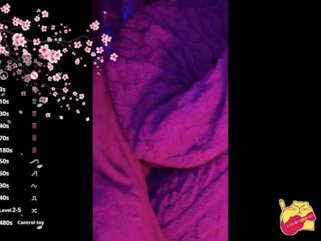 Karo1ina1 live cam on BongaCams
