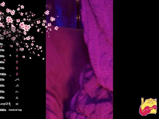 Karo1ina1 live cam on BongaCams