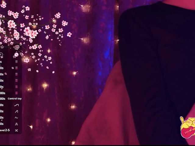 Karo1ina1 live cam on BongaCams