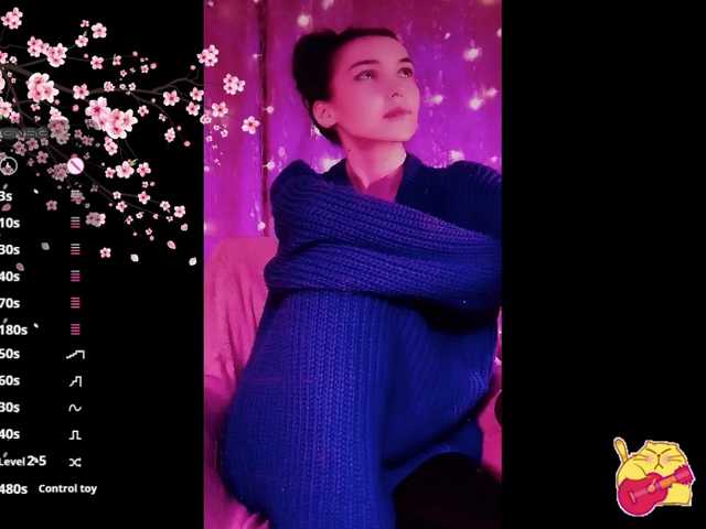Karo1ina1 live cam on BongaCams
