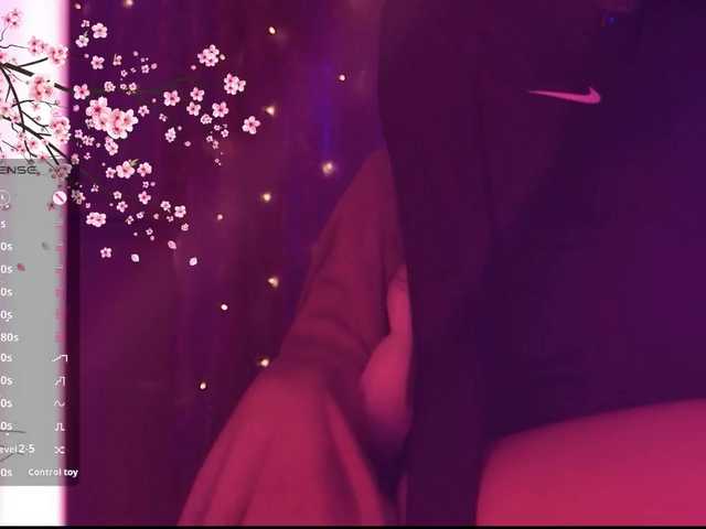 Karo1ina1 live cam on BongaCams