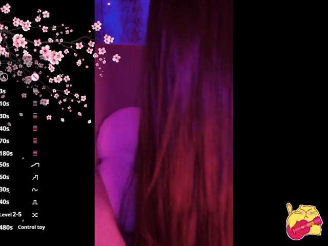 Karo1ina1 live cam on BongaCams