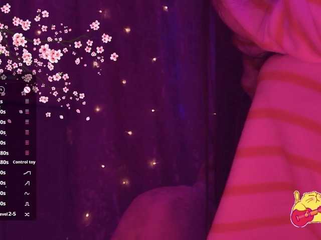 Karo1ina1 live cam on BongaCams