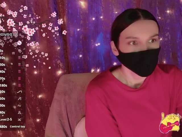 Karo1ina1 live cam on BongaCams