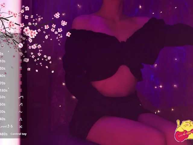 Karo1ina1 live cam on BongaCams