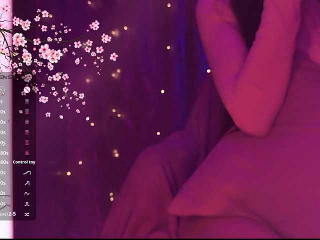 Karo1ina1 live cam on BongaCams
