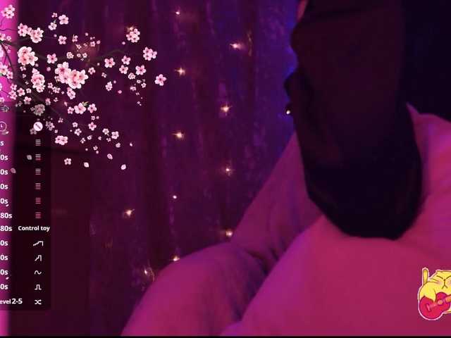 Karo1ina1 live cam on BongaCams