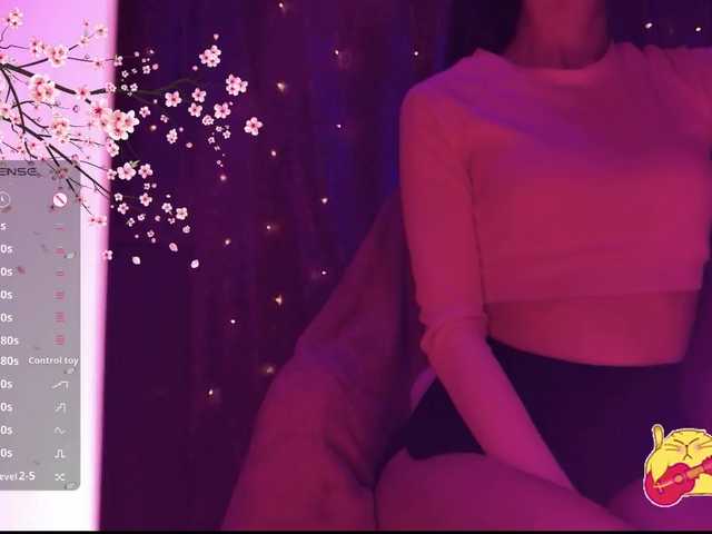 Karo1ina1 live cam on BongaCams