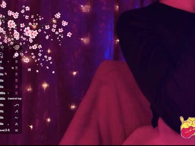 Karo1ina1 live cam on BongaCams