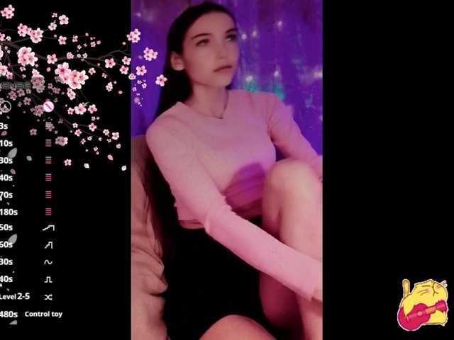 Karo1ina1 live cam on BongaCams