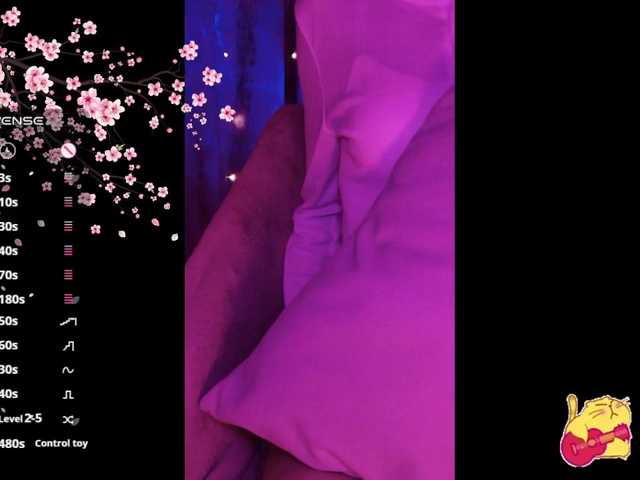 Karo1ina1 live cam on BongaCams