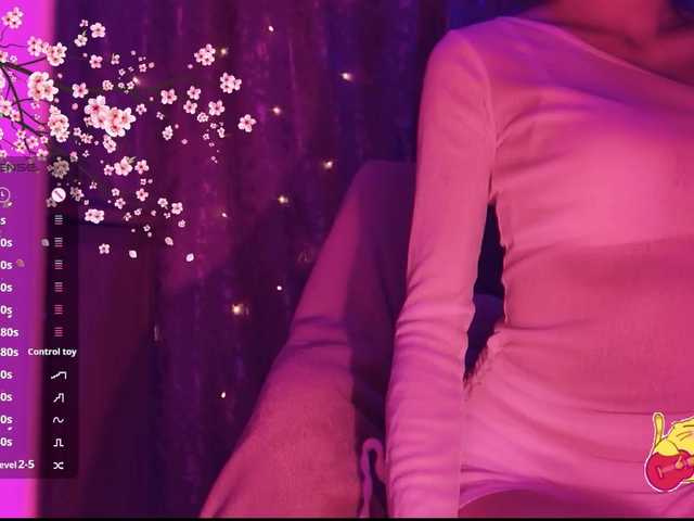 Karo1ina1 live cam on BongaCams