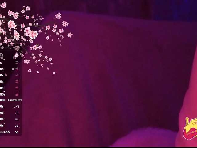 Karo1ina1 live cam on BongaCams