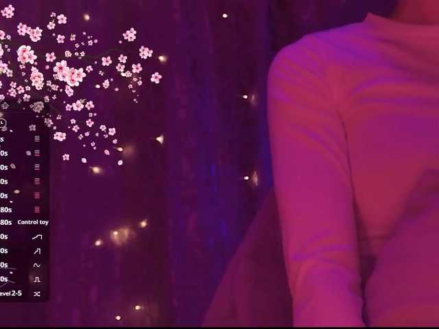 Karo1ina1 live cam on BongaCams