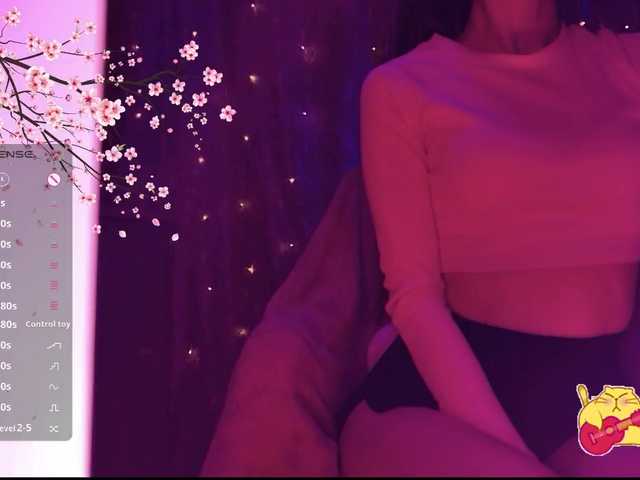 Karo1ina1 live cam on BongaCams