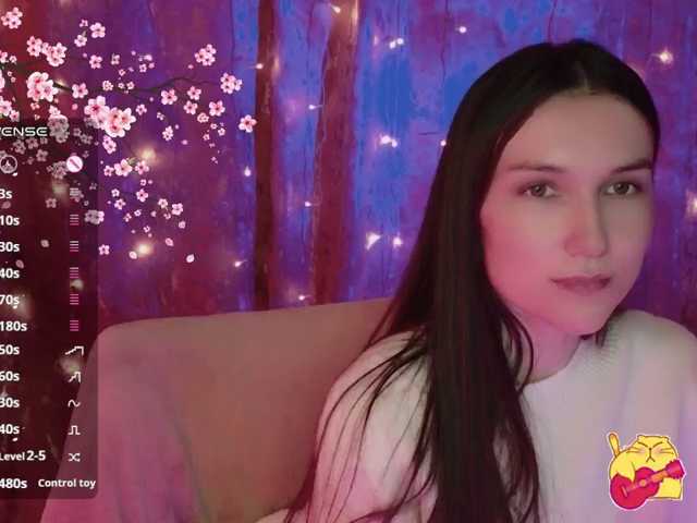 Karo1ina1 live cam on BongaCams