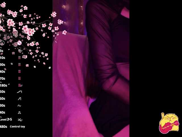 Karo1ina1 live cam on BongaCams
