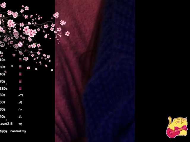 Karo1ina1 live cam on BongaCams