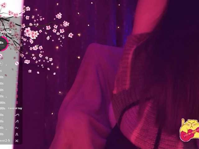 Karo1ina1 live cam on BongaCams
