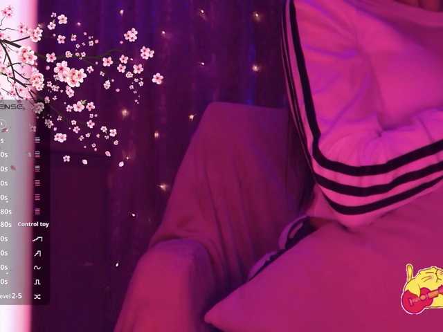 Karo1ina1 live cam on BongaCams