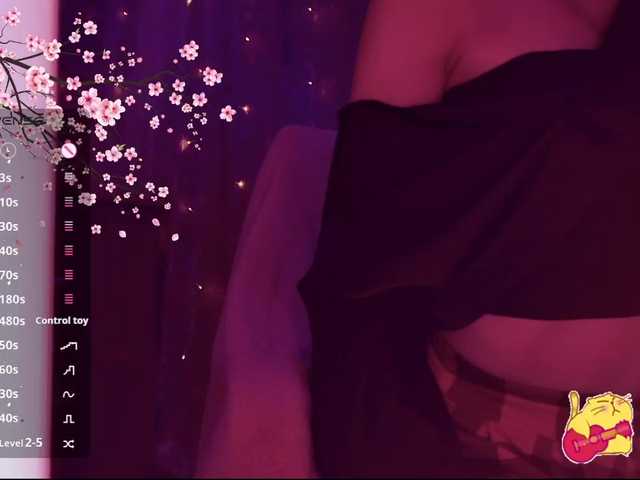 Karo1ina1 live cam on BongaCams